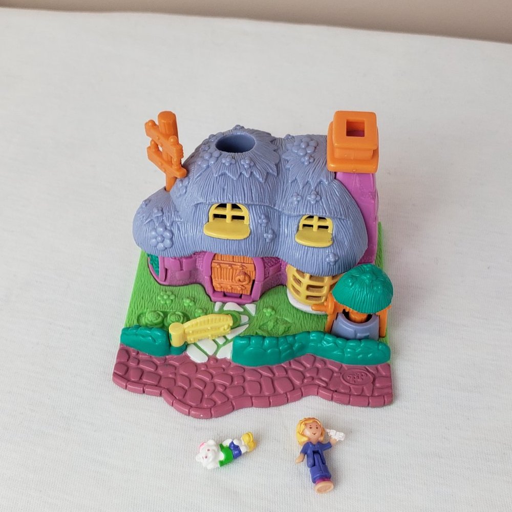 Vintage Polly Pocket Rabbit House - Bianca's Burrow